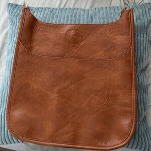 leather satchel purse by Ah Dorned